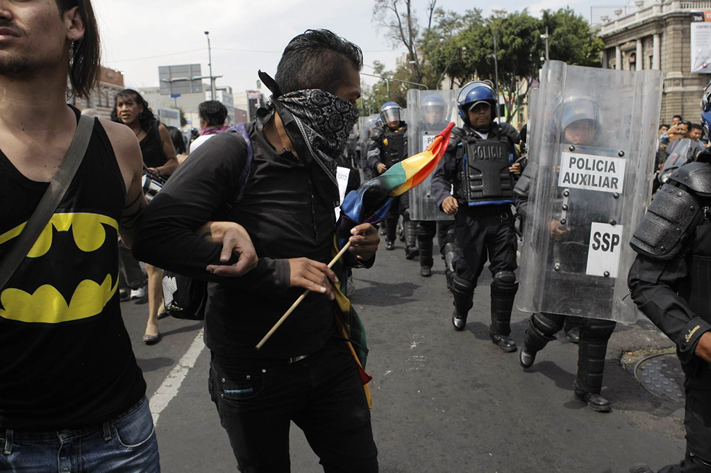 Protestan por asesinatos de ‘trans’ en CDMX 
