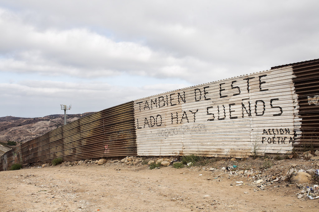 El muro donde empieza Latinoamérica